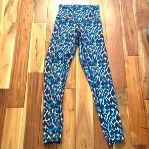 DYI full length legging size extra small animal print